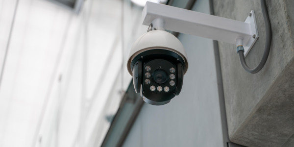 Reformas Integrales de Naves Industriales Lluçà · Sistema de Circuito Cerrrado de Seguridad