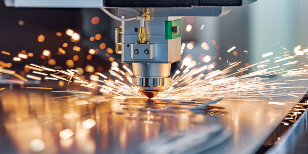 Reformas Integrales de Naves Industriales Lluçà · Instalación Tecnología y Comunicaciones